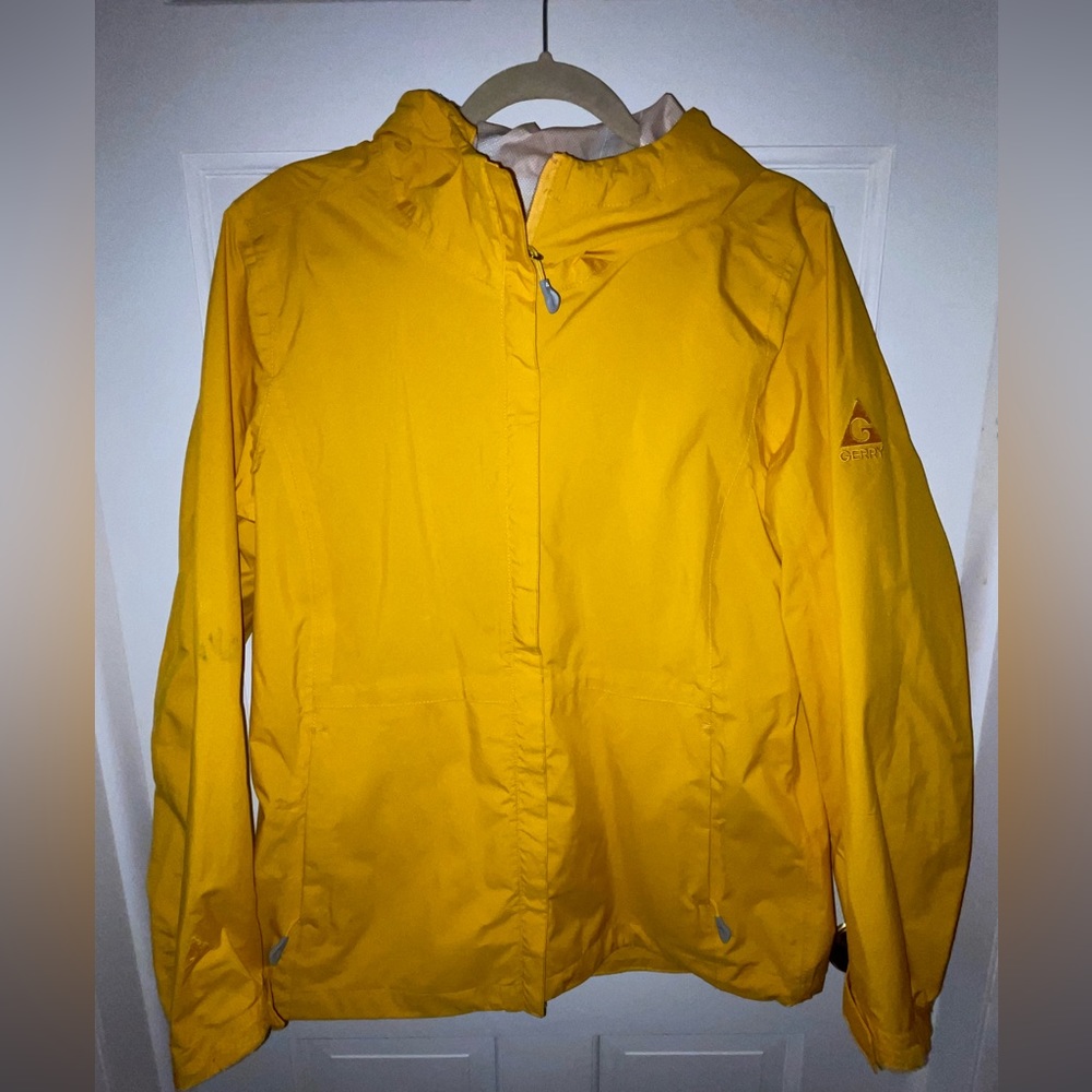 B😊G😊 Gerry yellow lightweight rain jacket